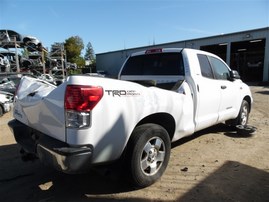 2011 Toyota Tundra SR5 White Extended Cab 5.7L AT 2WD #Z23248